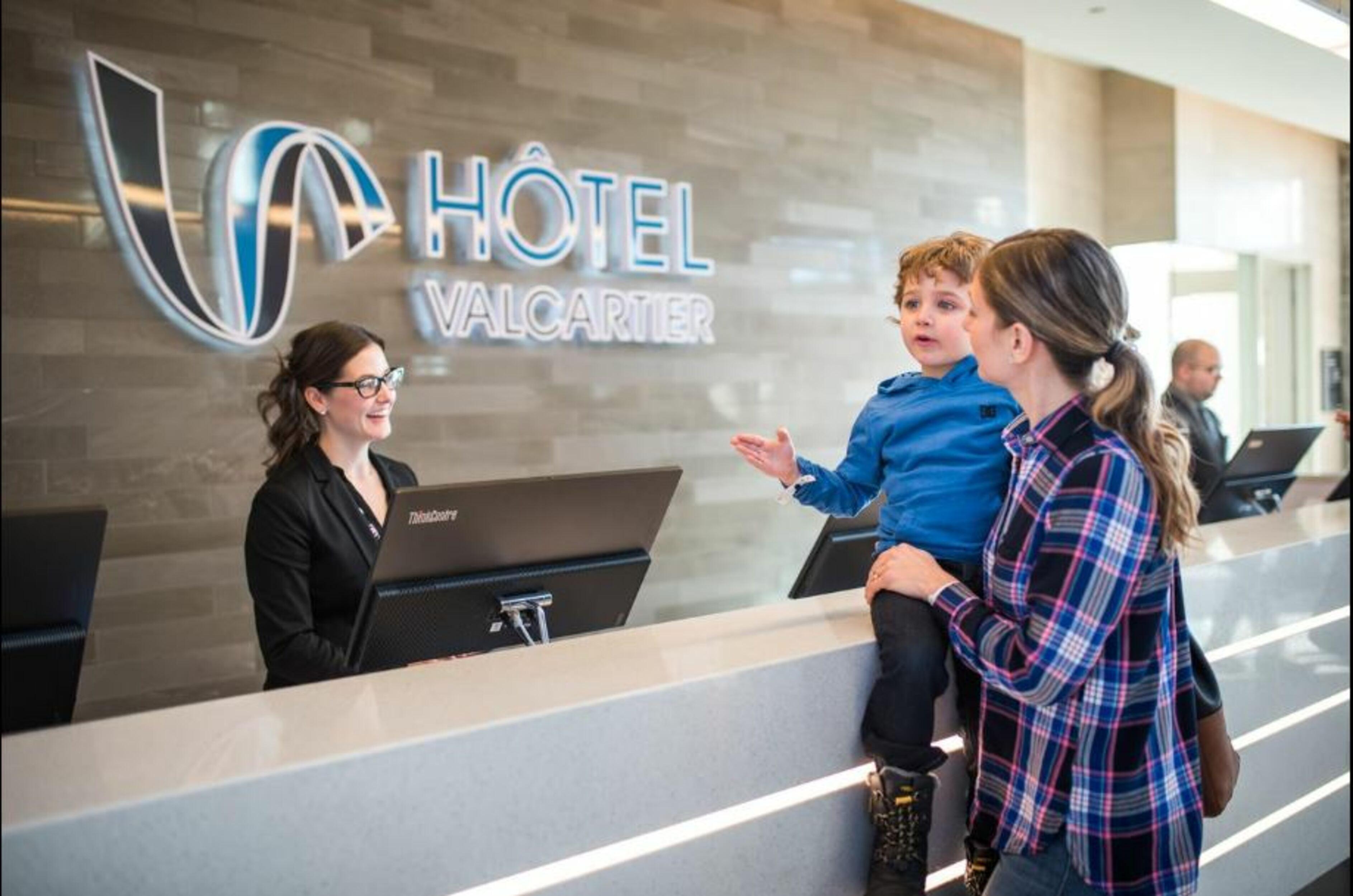 Hotel Valcartier Saint-Gabriel-De-Valcartier Exterior photo